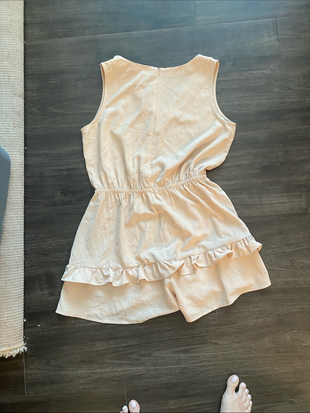 Amazon Cream Ruffle Romper - Picture 4 of 4
